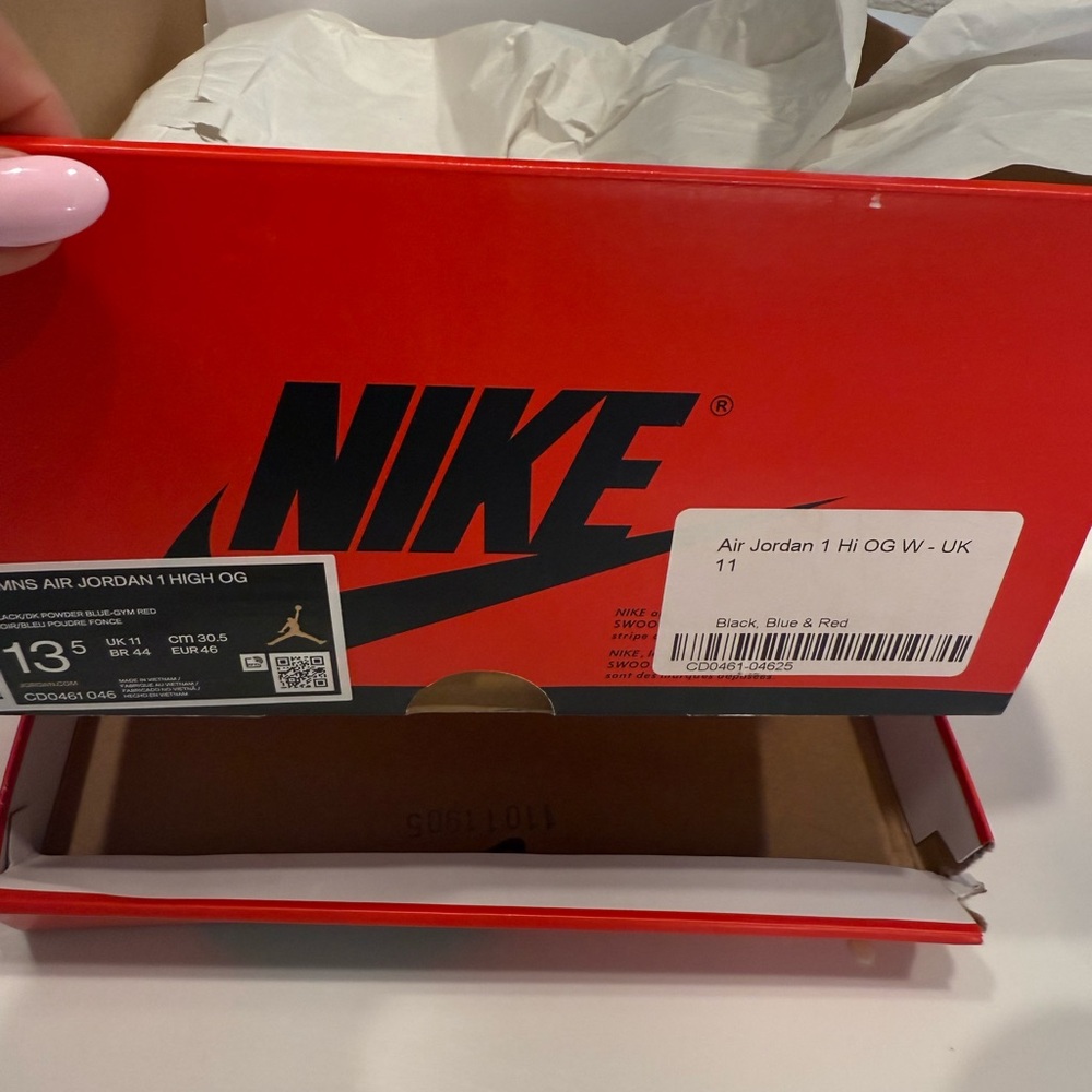 Nike women's  - Red, Black, Blue - Picture 9 of 10